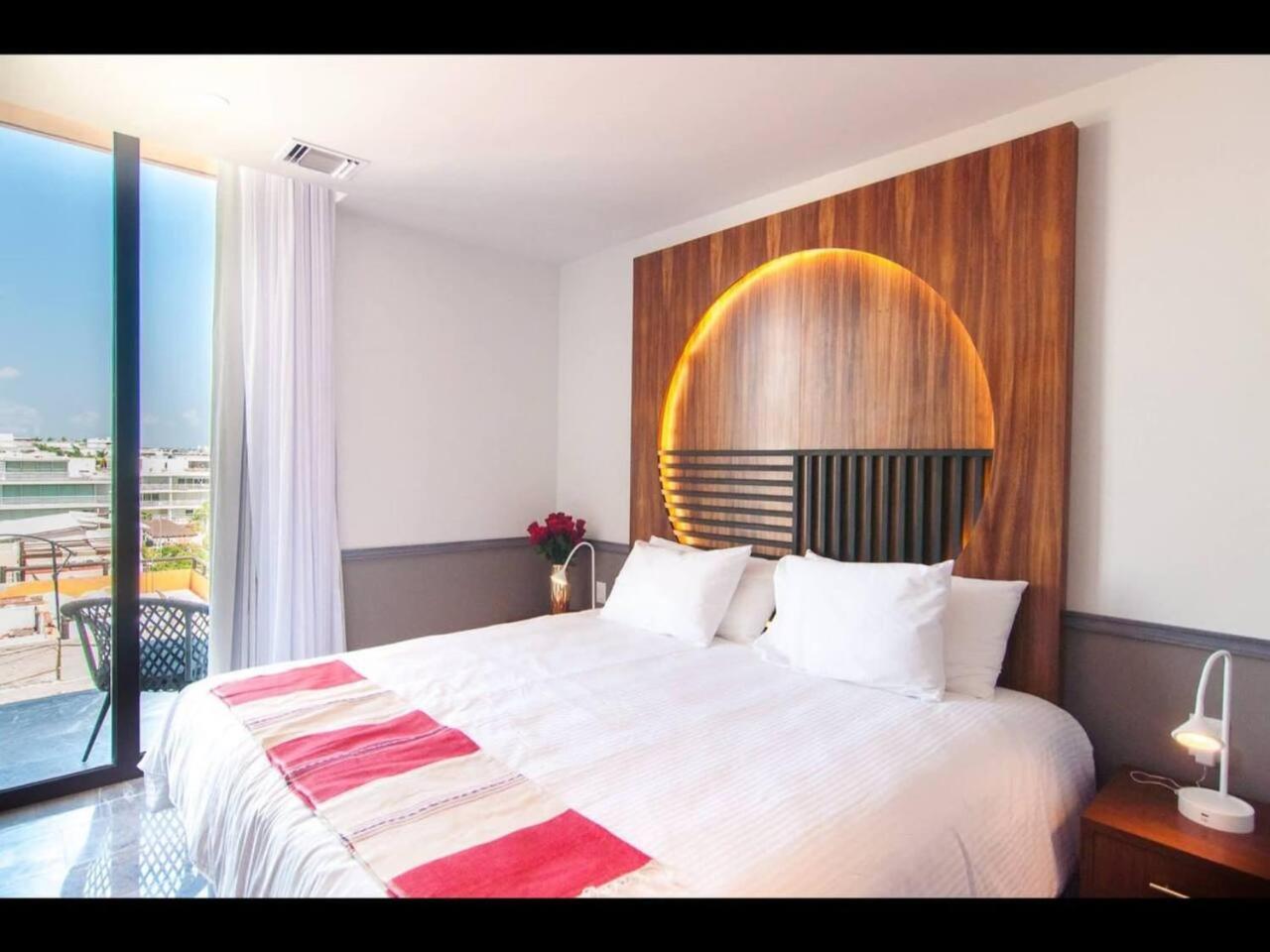 1br 1ba In Singular Joy, Location In Town * Playa del Carmen